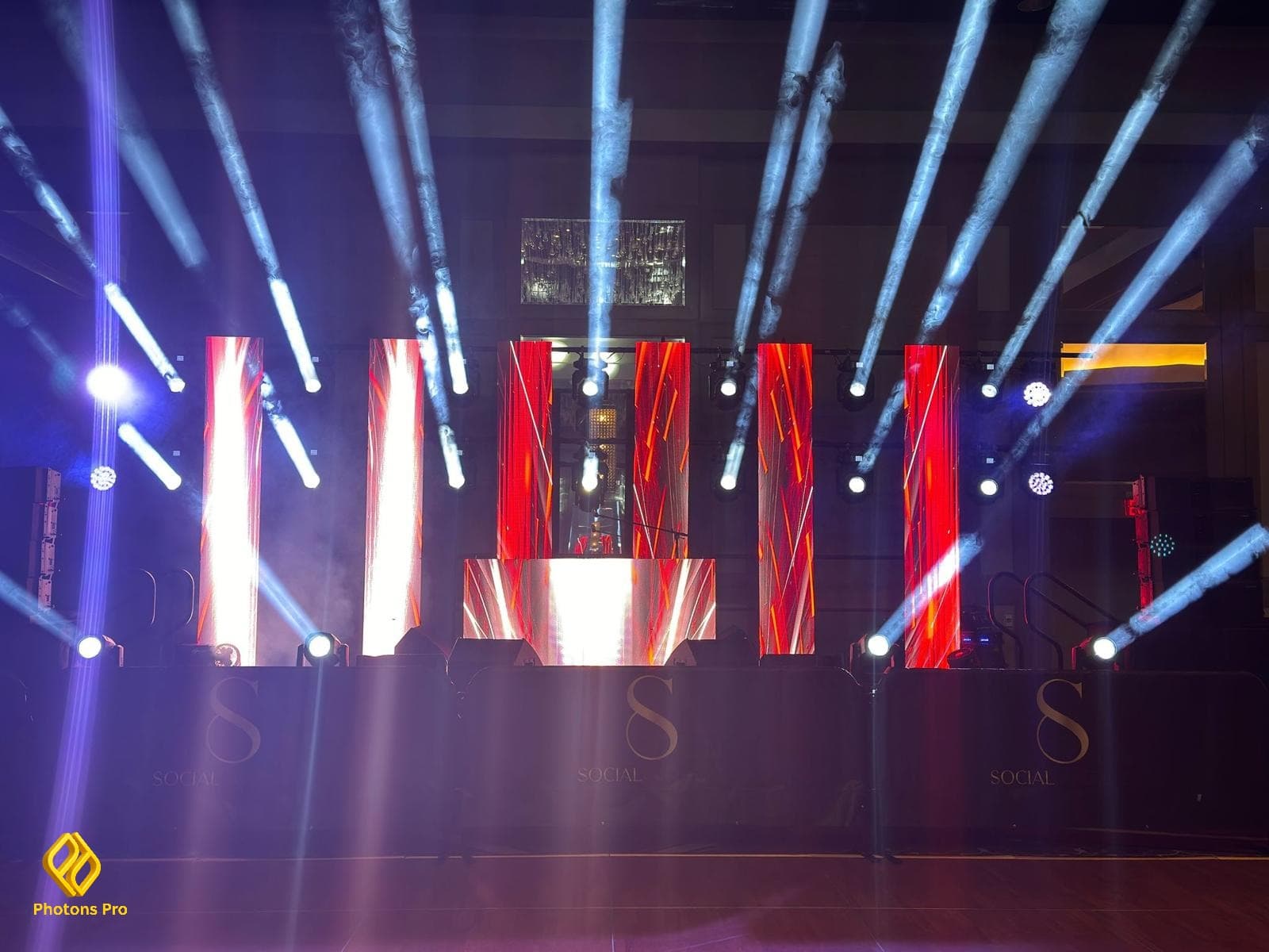 Live entertainment production with sound, lighting and event technology for corporate and private events in Brooklyn.