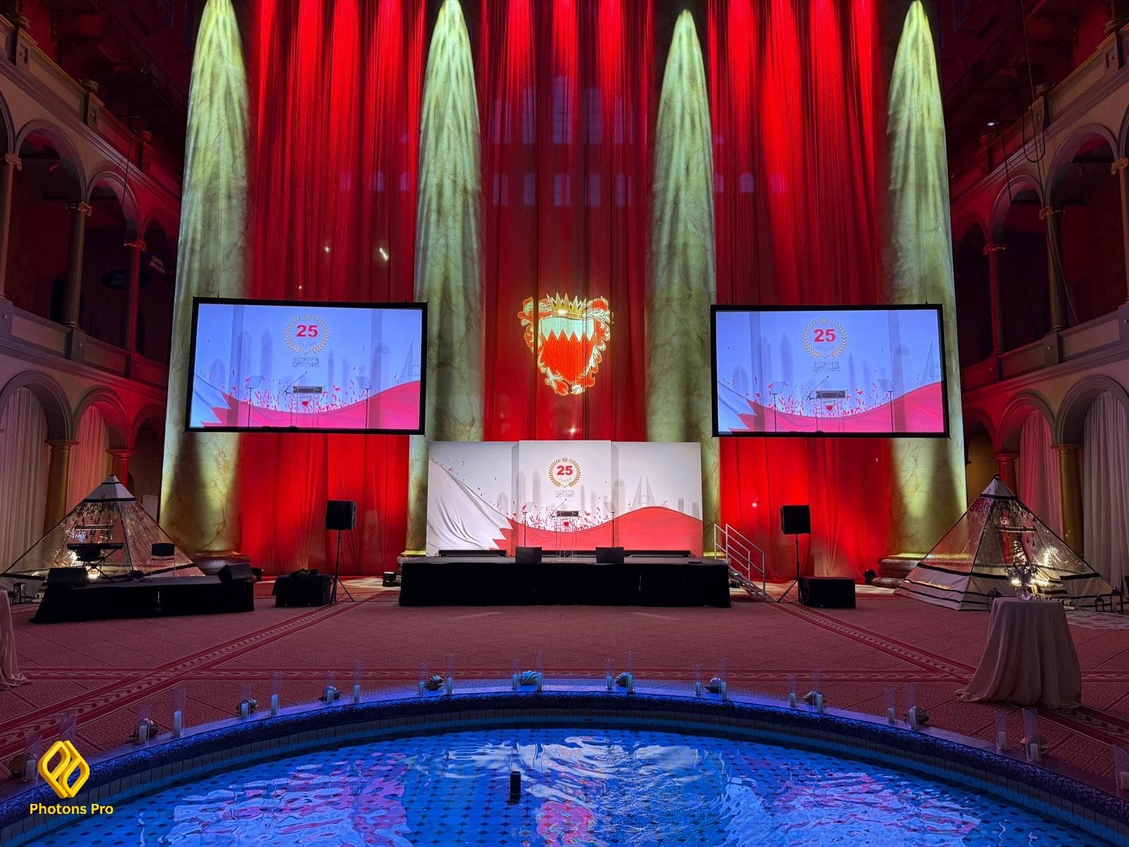 Live entertainment production with sound, lighting and event technology for corporate and private events in Queens.